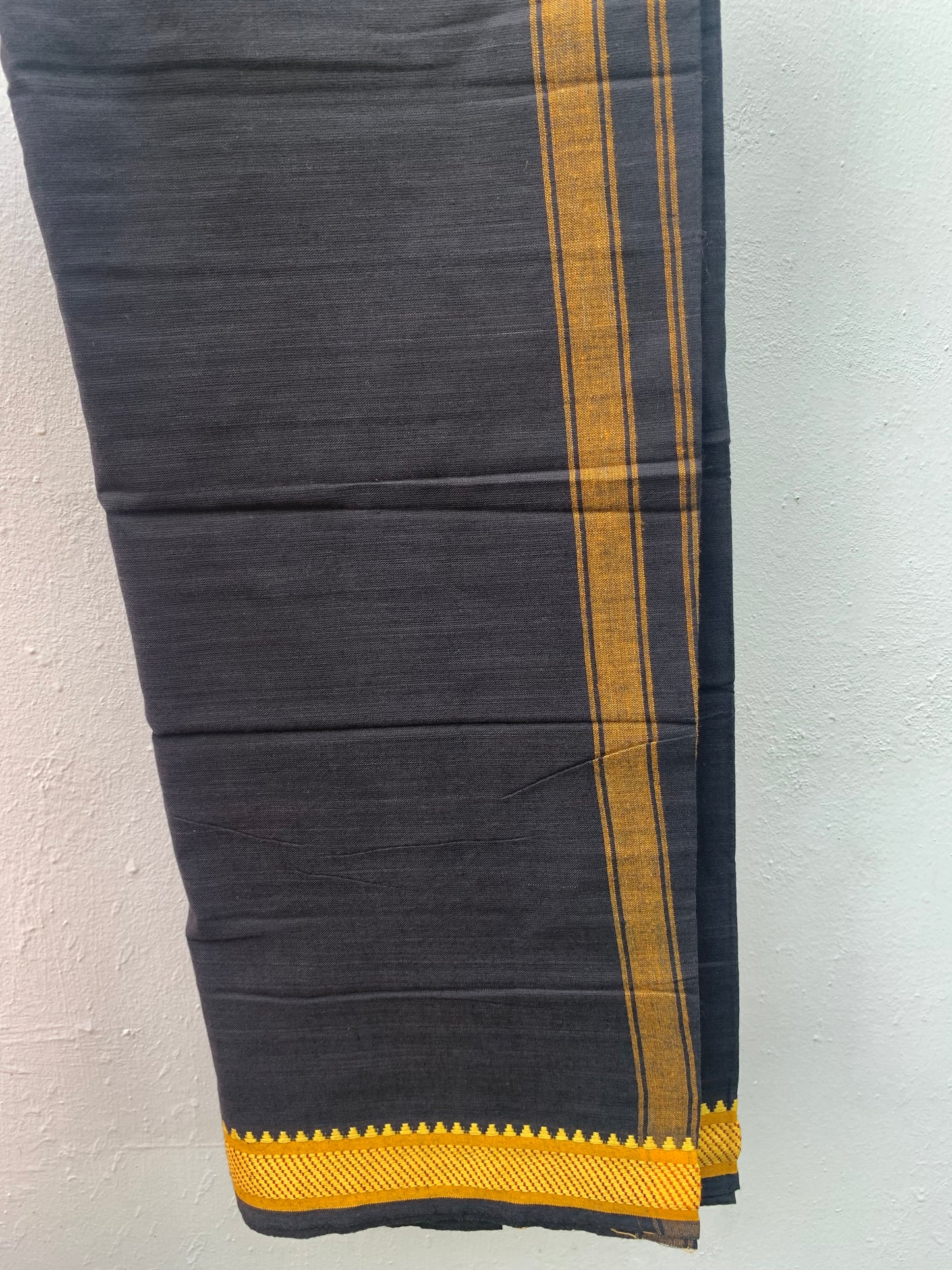 Lungi/Color Dhoti From Kuthampully