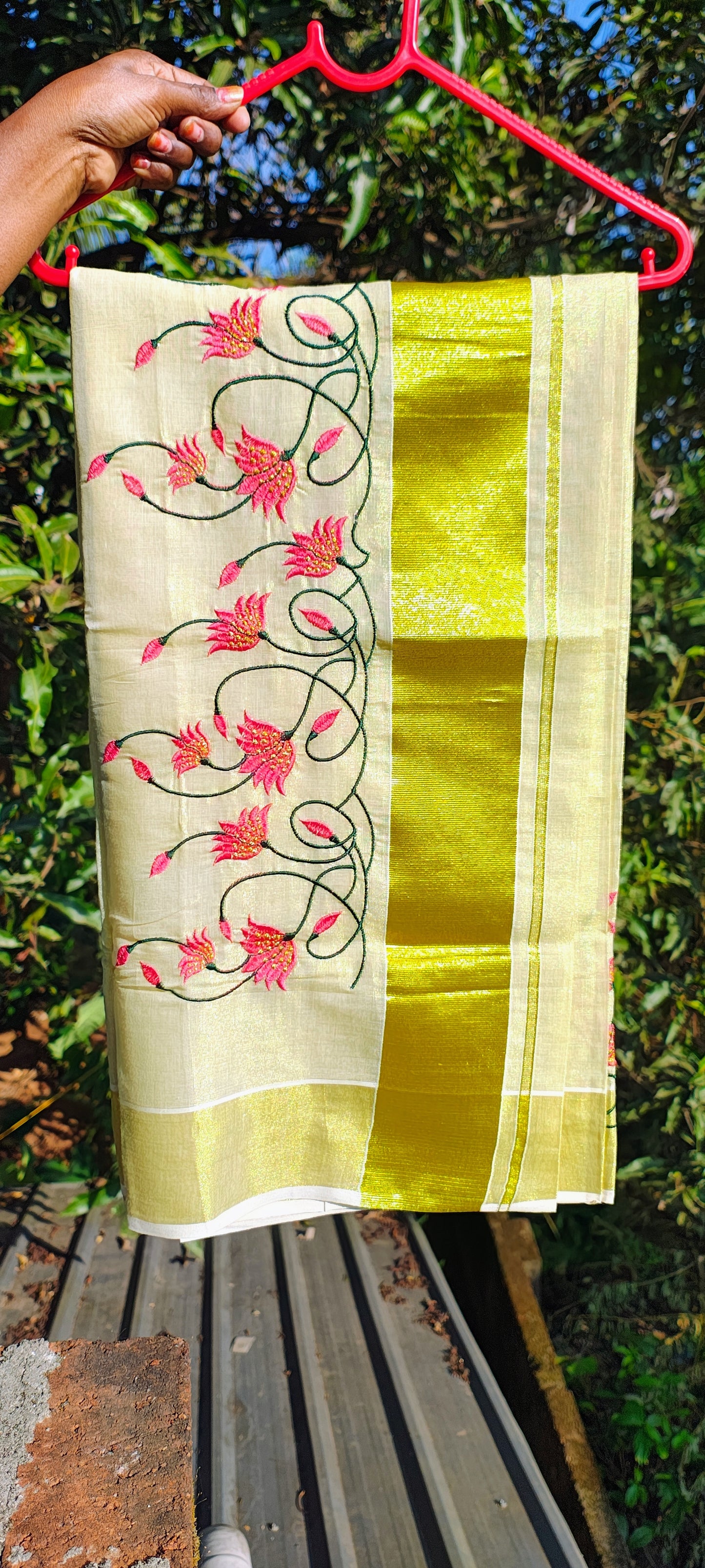 Tissue cotton Embroidery Pink Lotus Kerala Kuthampully Handloom 6.25 mtr