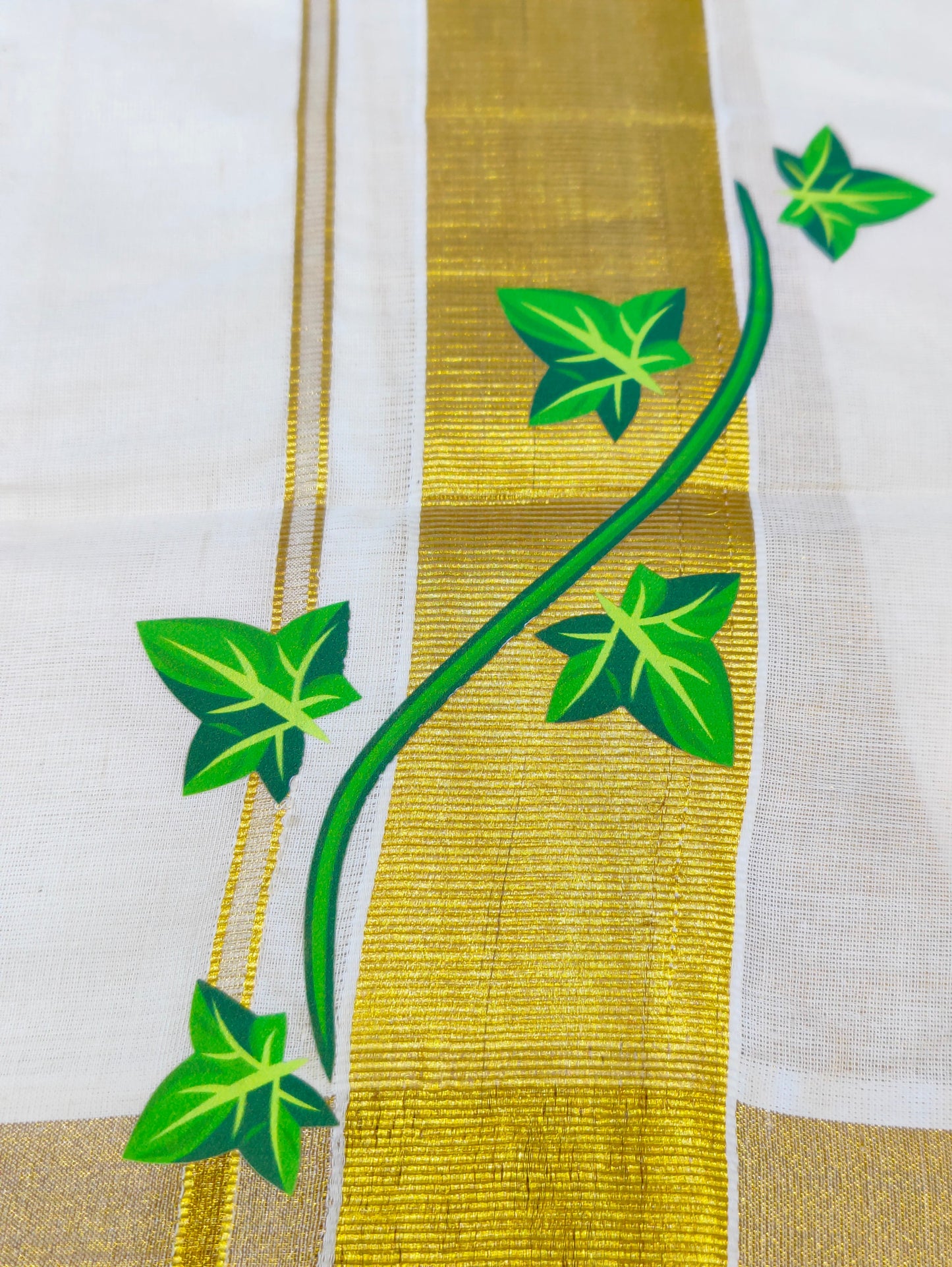 Munthirivalli pattern Mundu