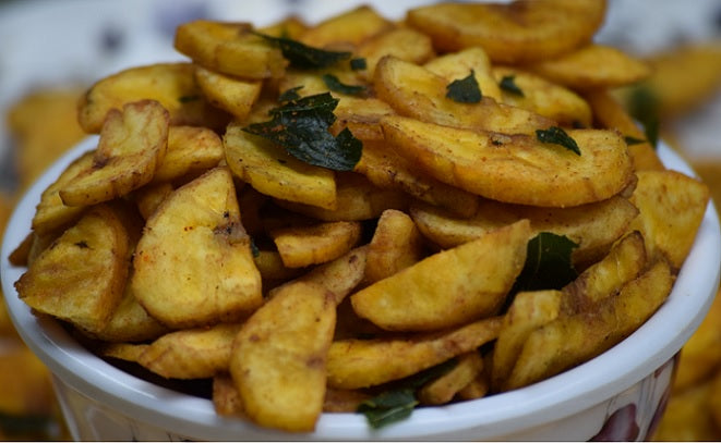 Banana Chips - Spicy ( Black pepper) - AdukkalaOnline.in