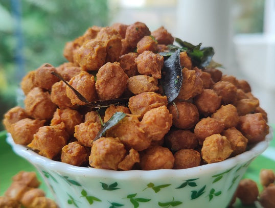 Masala Coated Peanuts(200 gm) - AdukkalaOnline.in